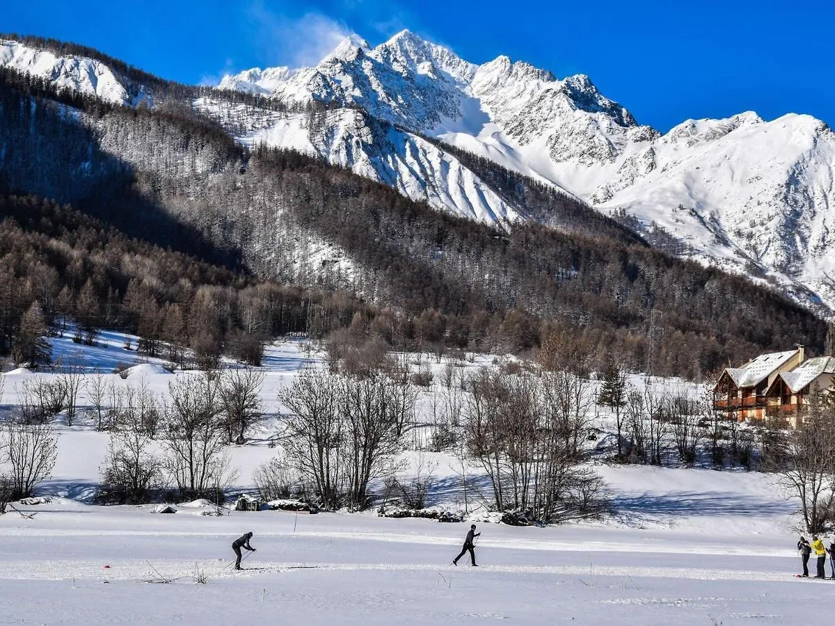 Charmant T2 Mezzanine 5 Pers, Balcon Sud, Proche Centre Et Pistes, Parking Prive - Le Monetier Les Bains - Fr-1-330F-158 0*, Le Monêtier-les-Bains